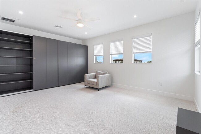 Building Photo - 12466 Solana Bay Cir