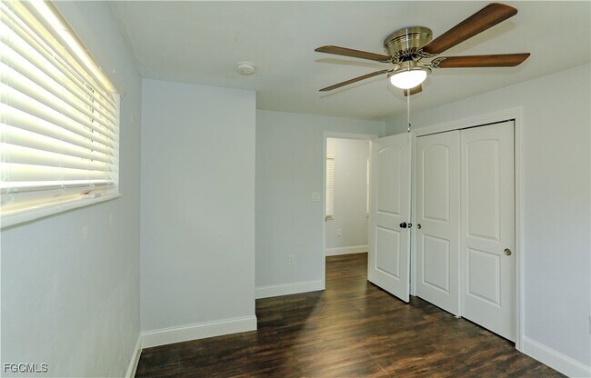 Building Photo - 310 Burland St