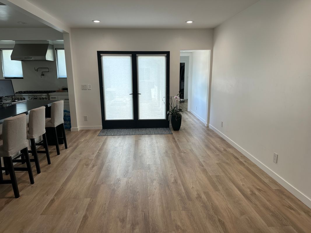 Building Photo - 3905 Gaviota Ave