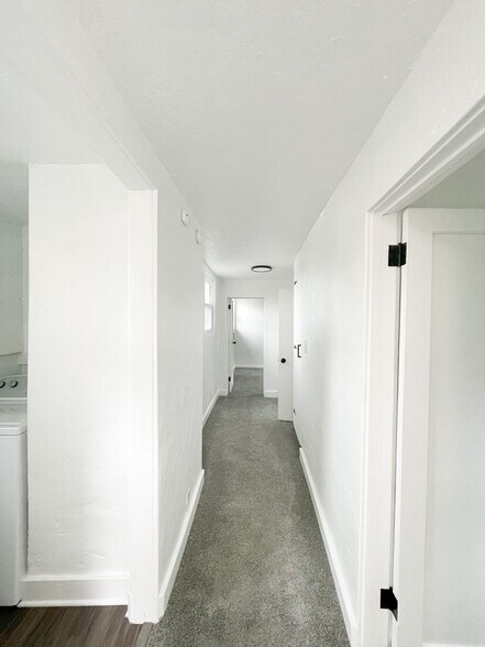 Building Photo - 418 Parkwood Rd