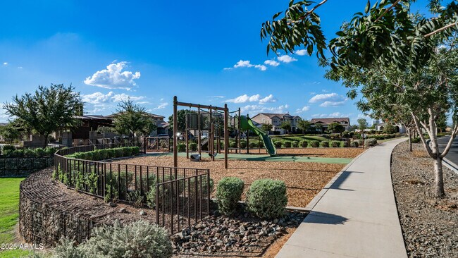 Building Photo - 4349 S Helix