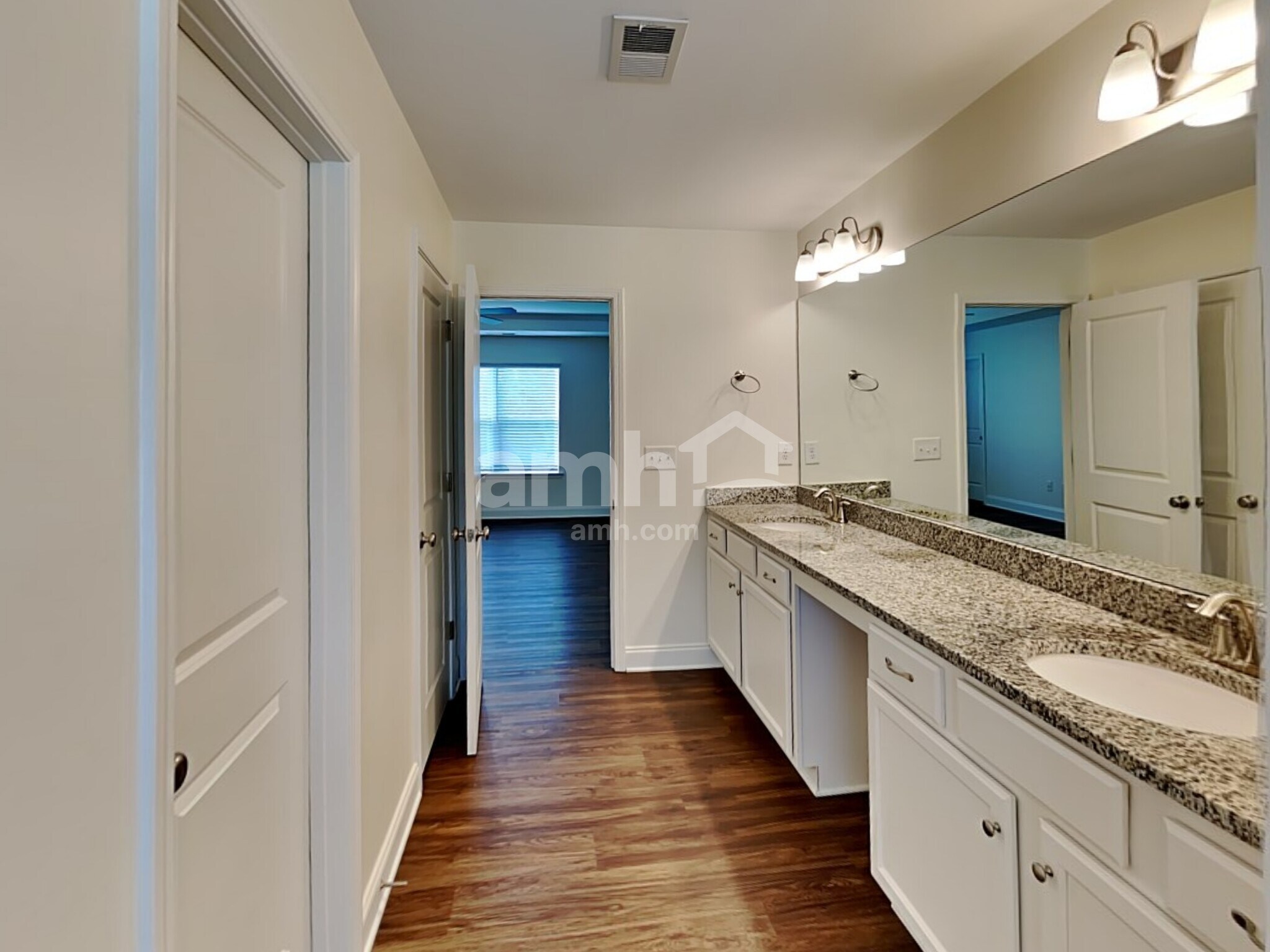 Building Photo - 1002 Merlot Ct