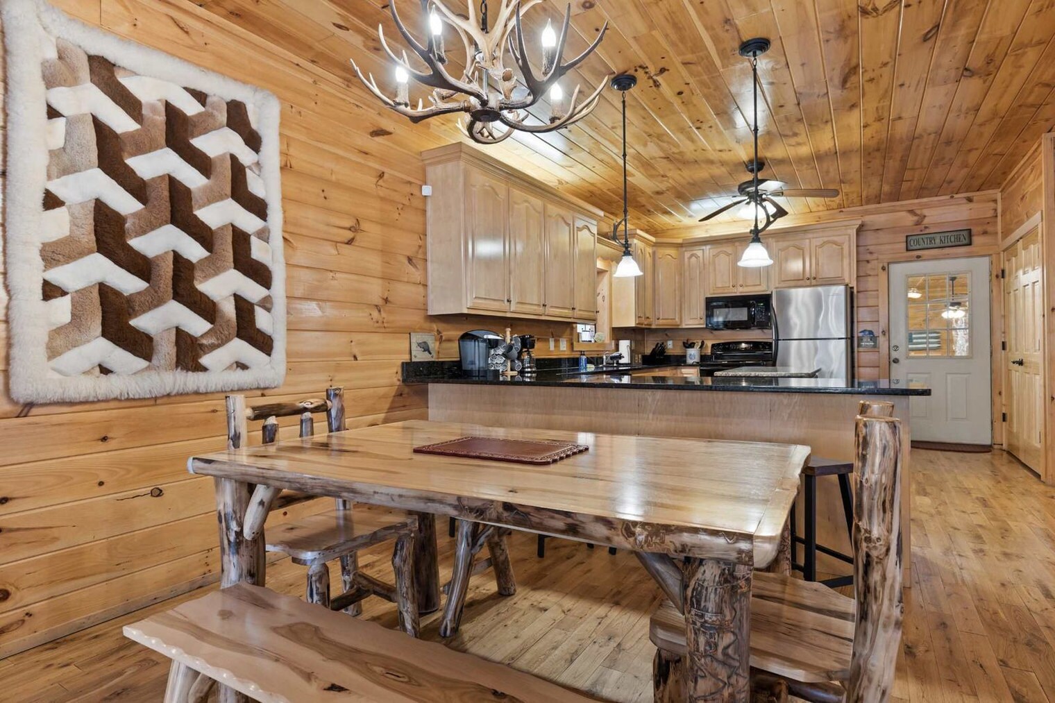 Building Photo - 224 Dogwood Dr