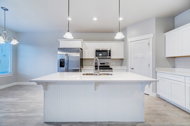 Building Photo - 4084 W 1650 N