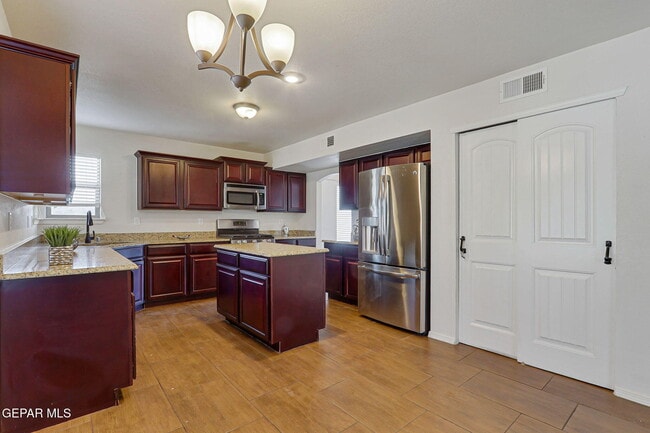 Building Photo - 5021 Silver Cholla Dr