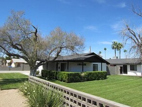 Building Photo - For Lease – 2/2 Arcadia District, Phoenix 85018 Home | Single Family Hom e$2,295/Month**