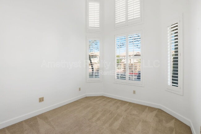 Building Photo - 14000 N 94th St