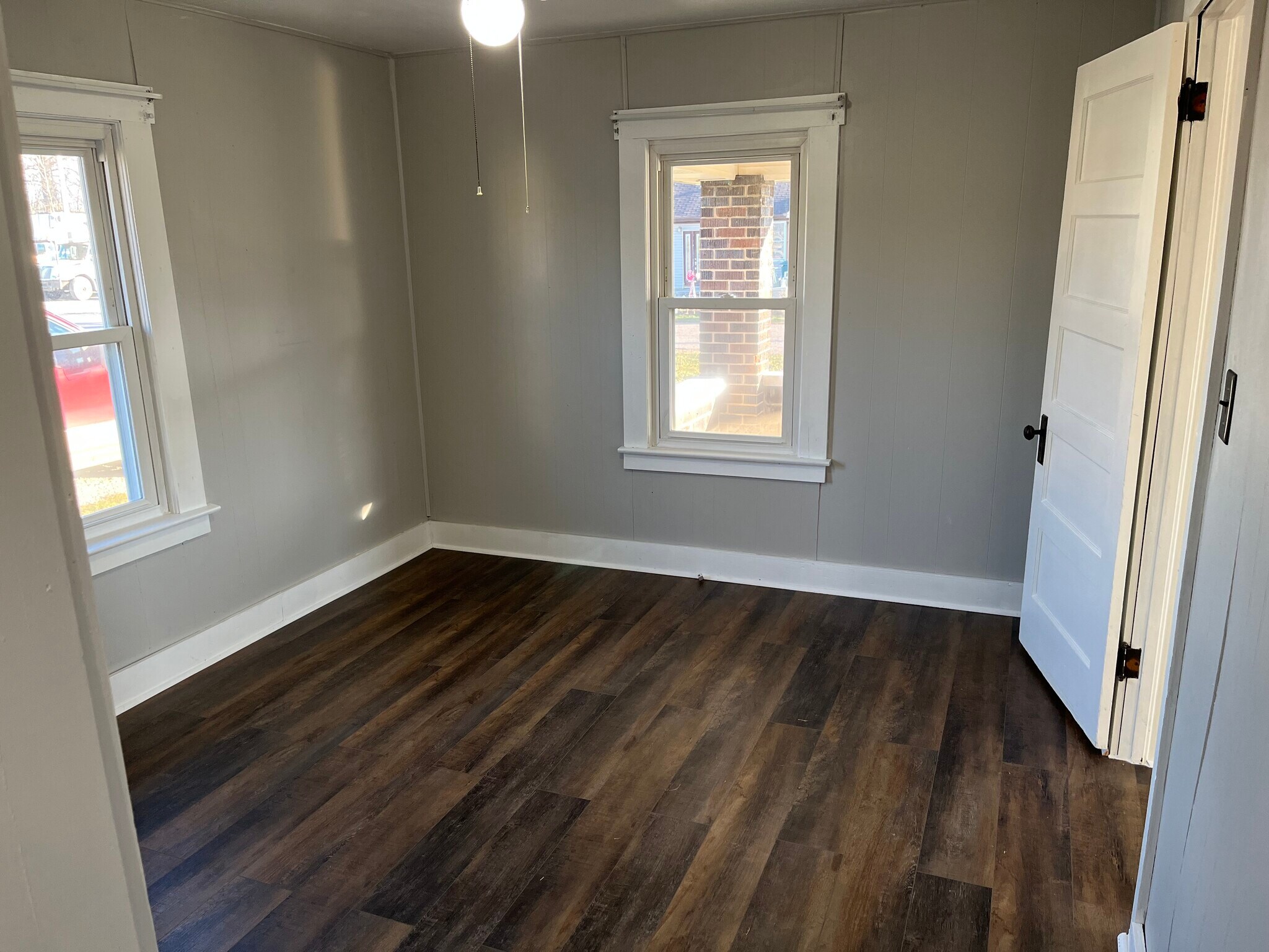 Bedroom - 210 W Washington St