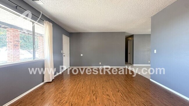 Building Photo - 10544 3rd Ave