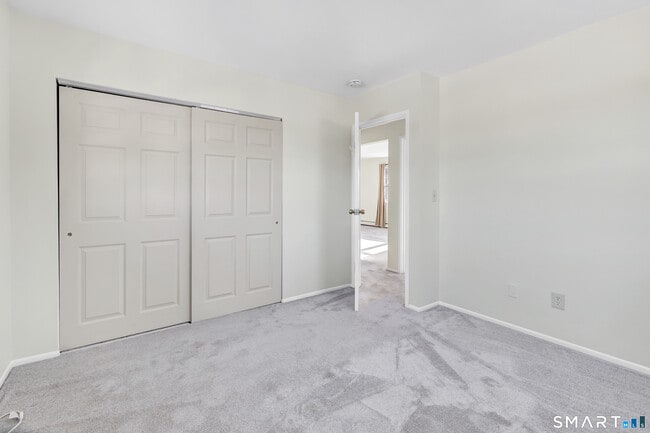 Building Photo - 100 Silliman St