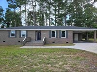 Building Photo - 3260 Broughton St