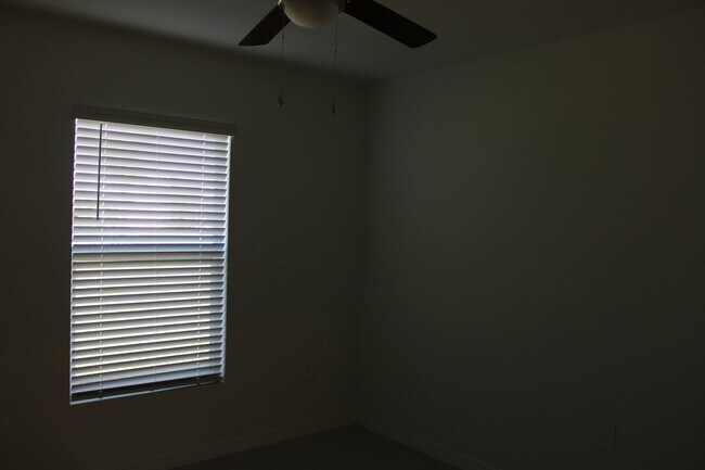 Building Photo - 19542 Fairhill Ct