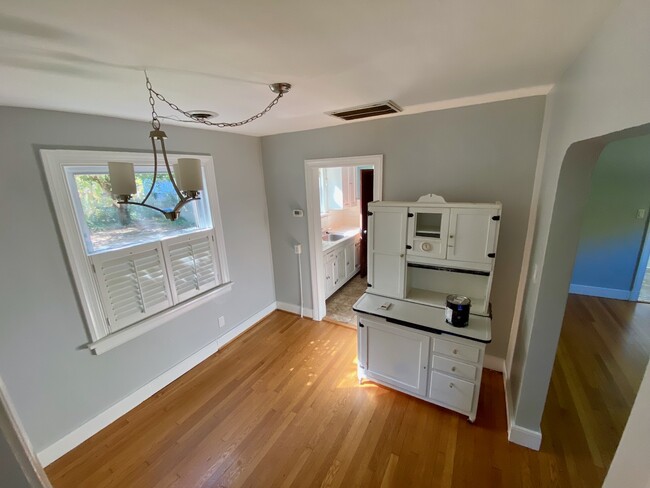 dining room - 3415 Idlewood Ave