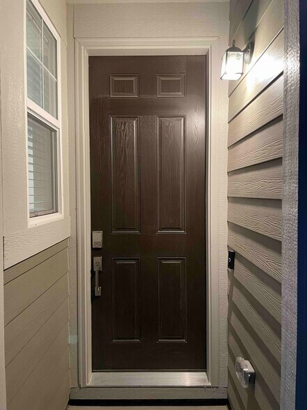 Building Photo - 8781 S Wenatchee Ct