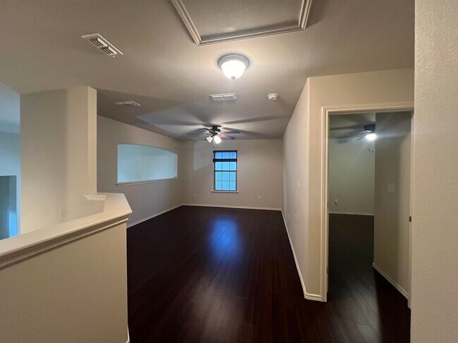 Building Photo - 815 Bartolome Ln