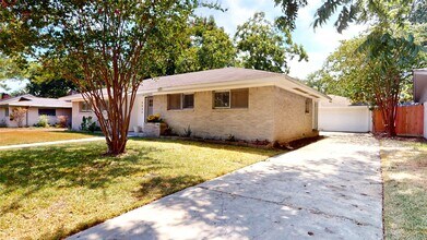 Building Photo - 5455 Birdwood Rd