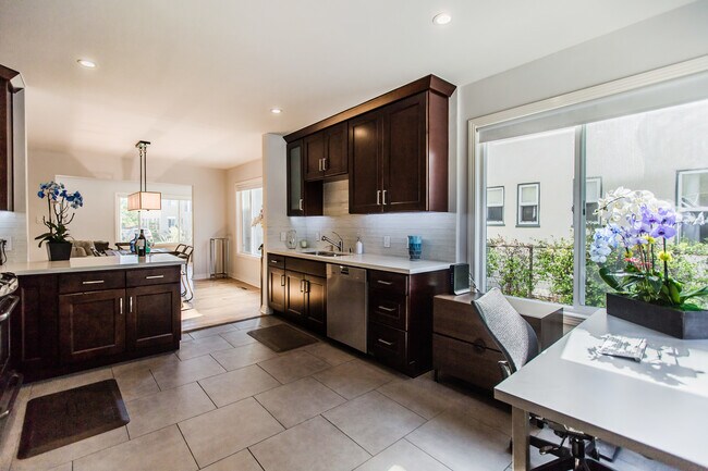 Building Photo - 8261 W 4th St