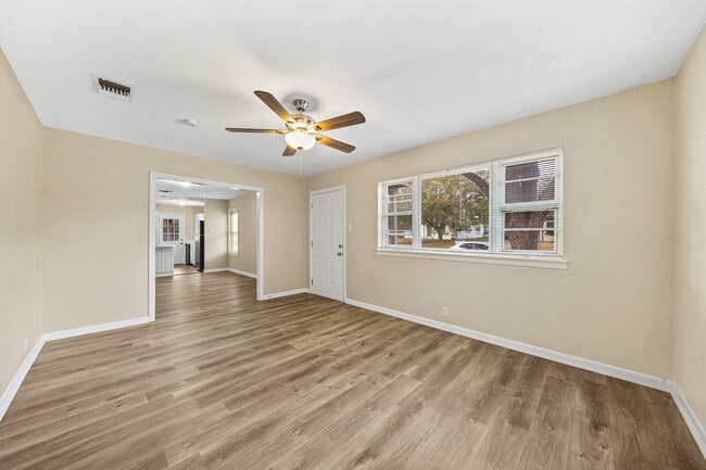 Building Photo - 3938 S Walters St