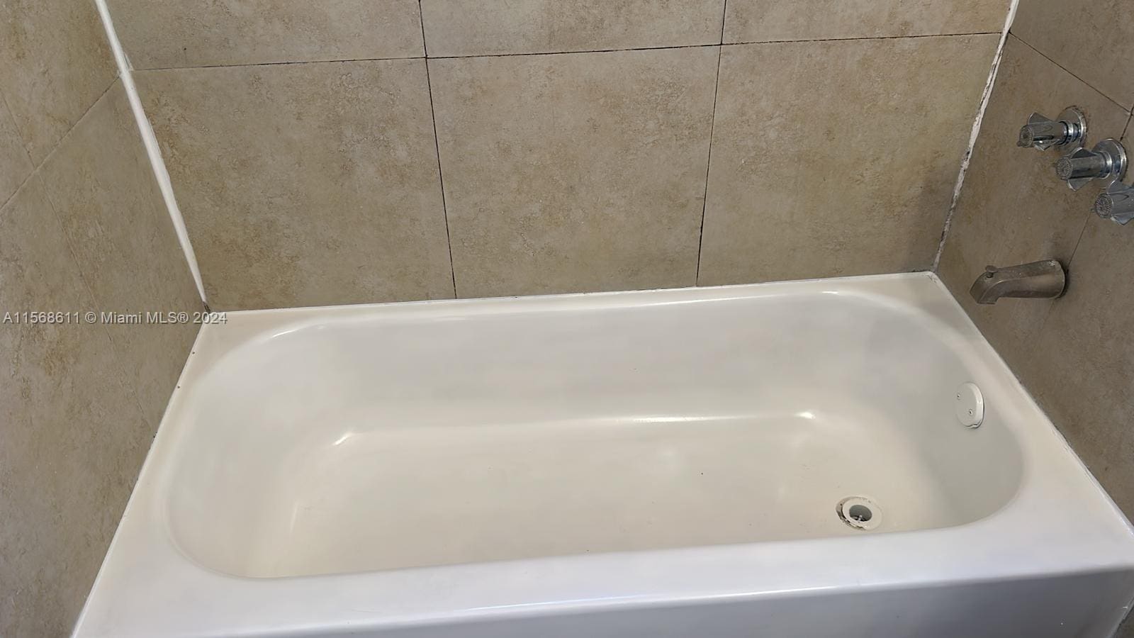 Building Photo - 6231 SW 138th Ct