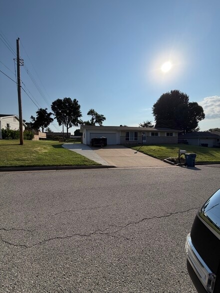Building Photo - 118 Connie Dr