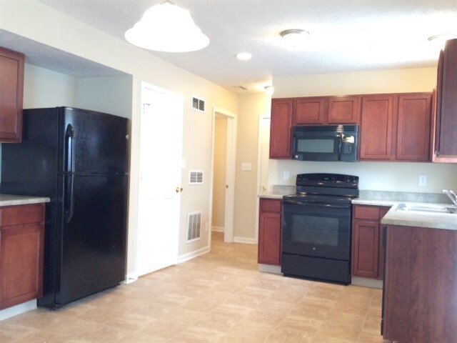 Building Photo - 12434 Deerview Drive