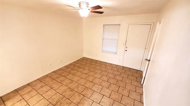 Building Photo - 3427 Republic Dr