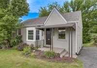 Building Photo - A Little Gem with Big Brentwood Energy