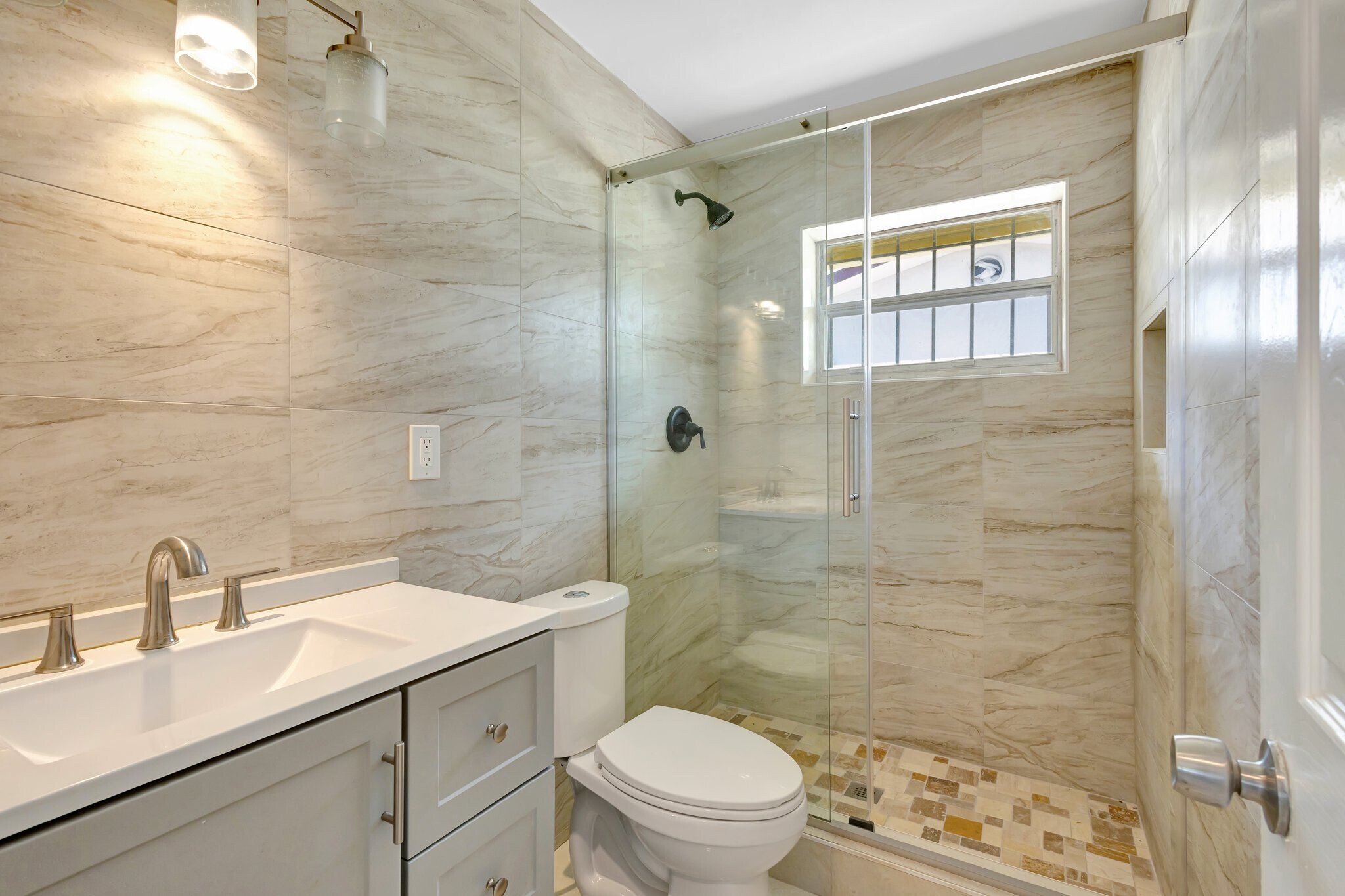 Building Photo - 212 Palmetto Dr