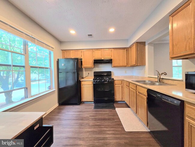 Building Photo - 7266 Mahogany Dr