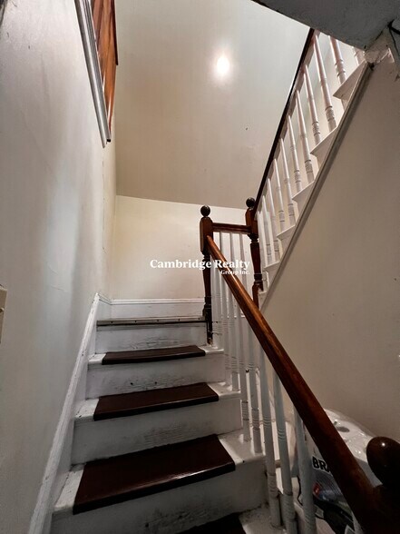 Building Photo - 51 Porter Rd