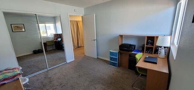 Building Photo - 2373 Dawn Way