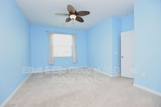 Building Photo - 5632 Aral Dr