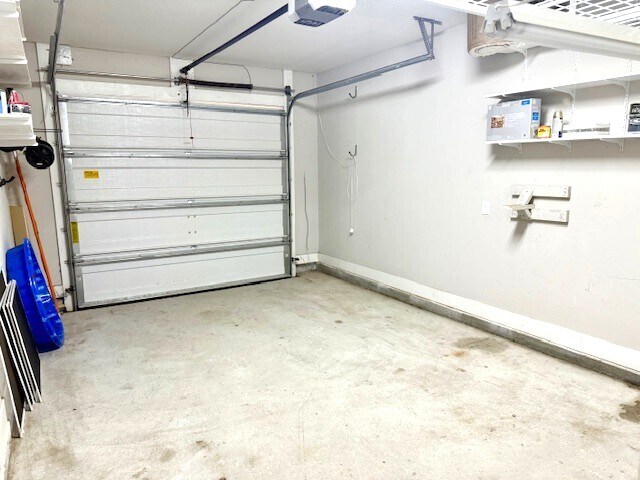 Building Photo - 50 Grande Pointe Dr