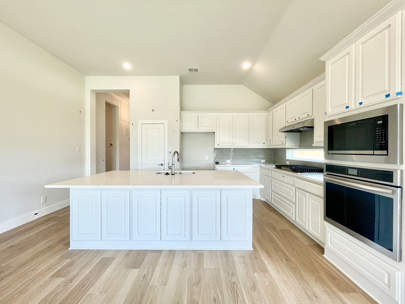 Building Photo - 13733 Riola Dr