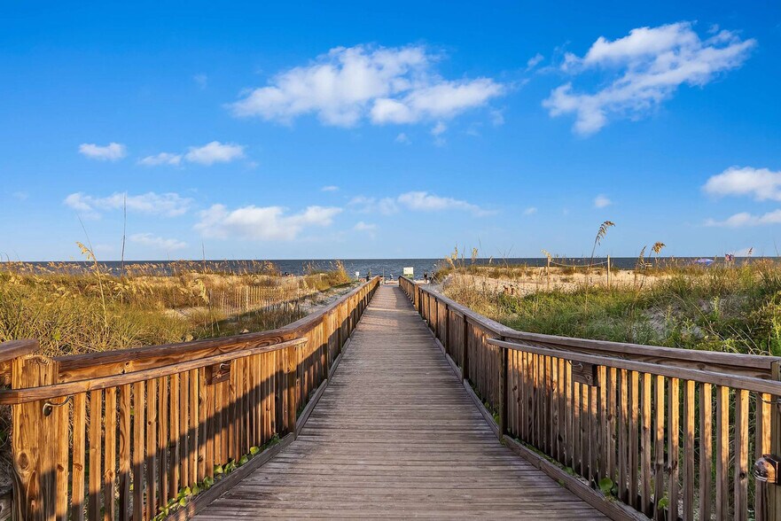 Building Photo - 40 Folly Field Rd