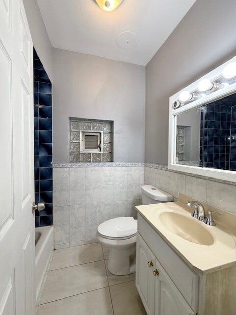 Building Photo - 2743 N Rutherford Ave