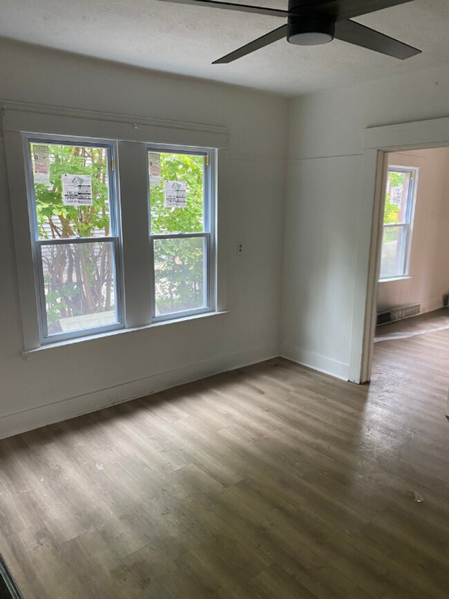 Building Photo - 2791 E 127th St