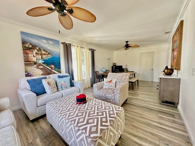 Building Photo - 13619 57th Pl N