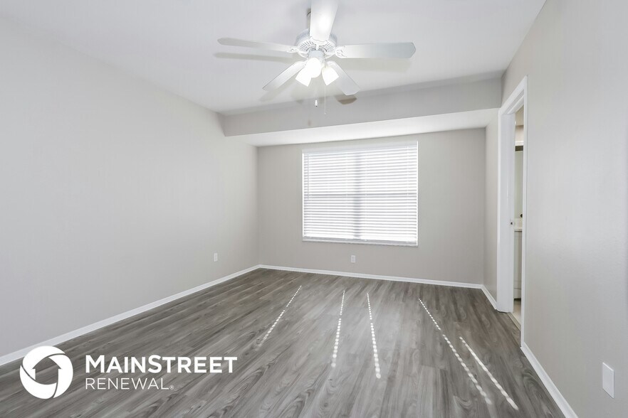 Building Photo - 2169 SE Shelter Dr