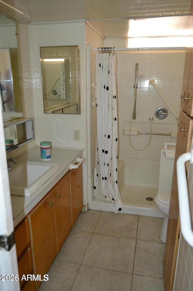 Building Photo - 731 S 85th St