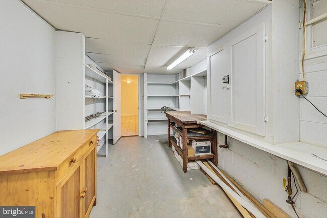 Building Photo - 4112 Spruell Dr