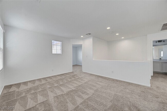 Building Photo - 2431 Lilac Cove St