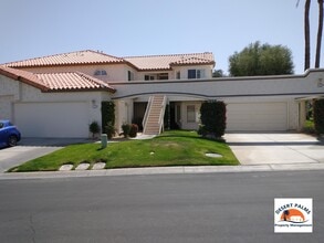 Building Photo - 236 Vista Royale Cir E