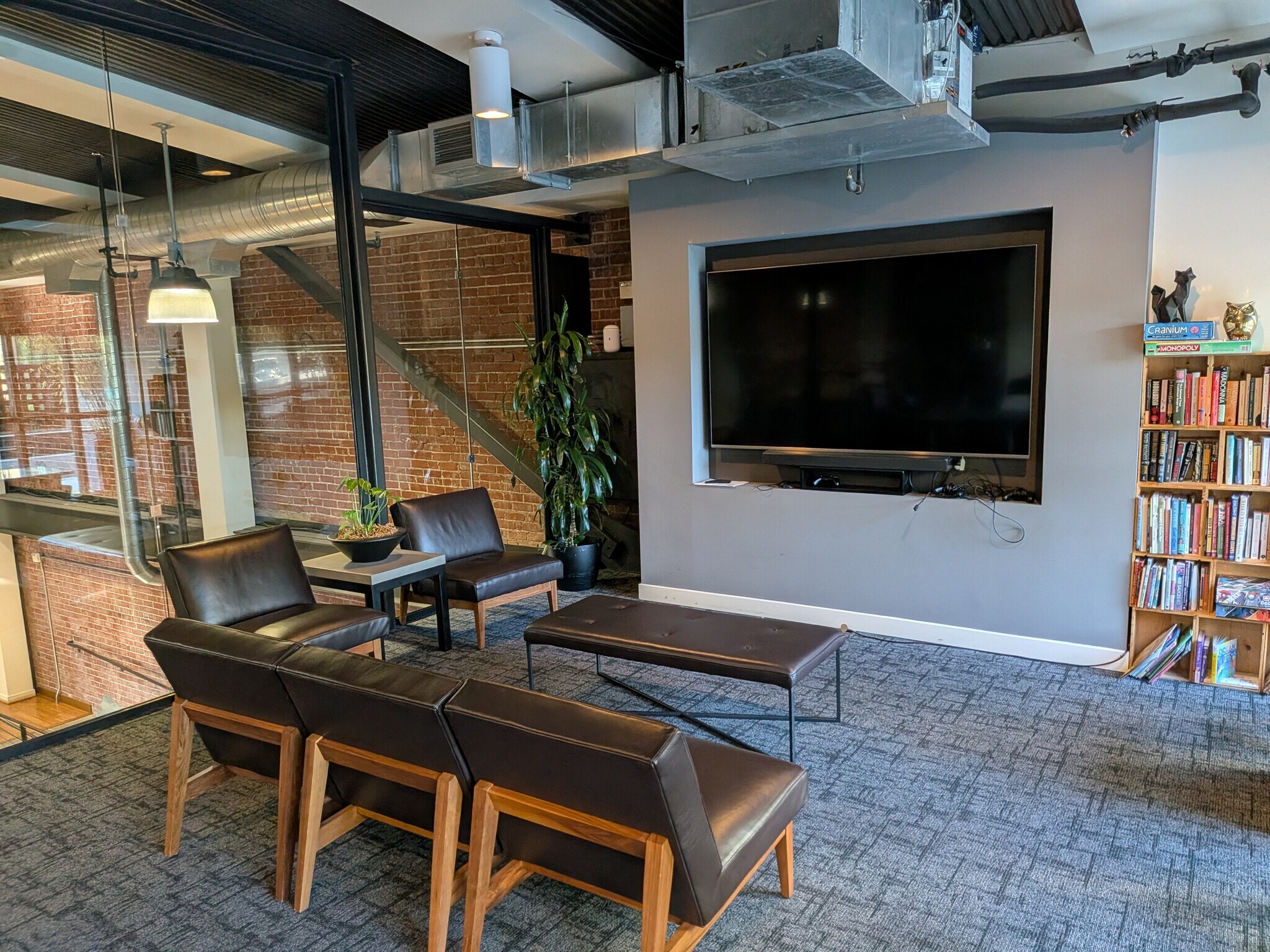 Building Photo - 88 Bush St