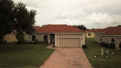 Building Photo - 452 Cinnamon Dr