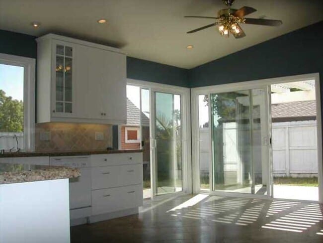 Building Photo - 131 Nixon Cir