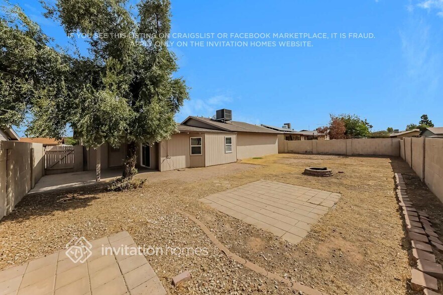 Building Photo - 601 W Oraibi Dr