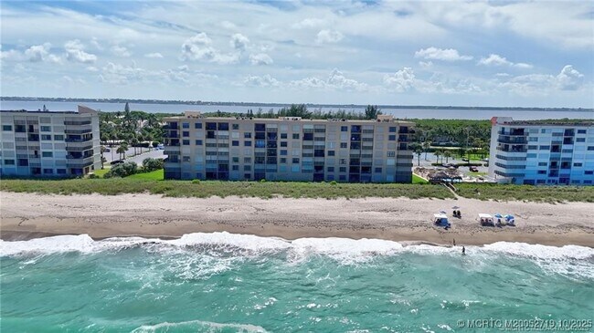 Building Photo - 10200 S Ocean Dr