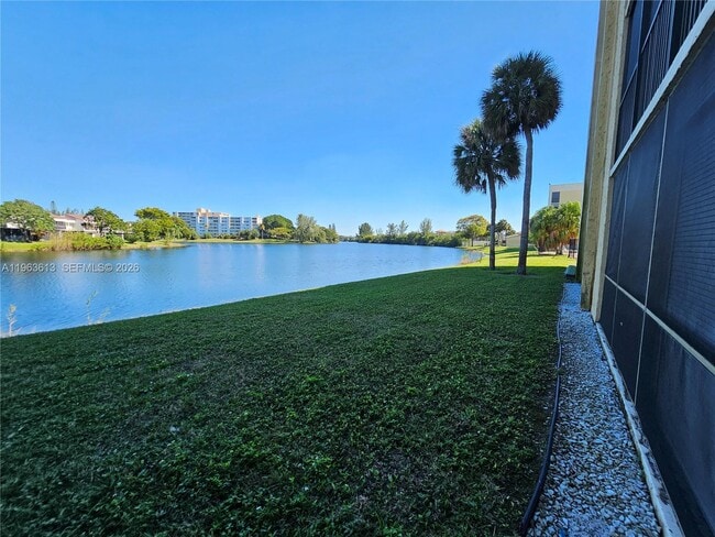 Building Photo - 6575 W Oakland Park Blvd