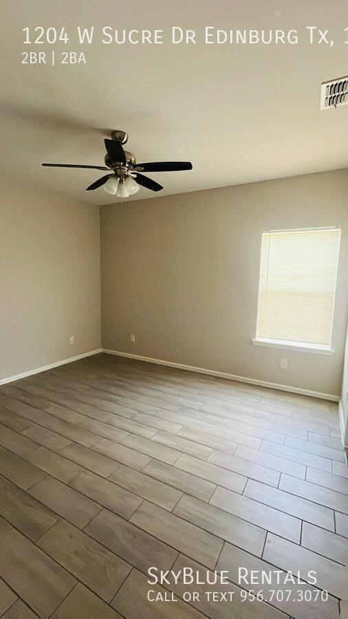 Building Photo - 1204 W Sucre Dr